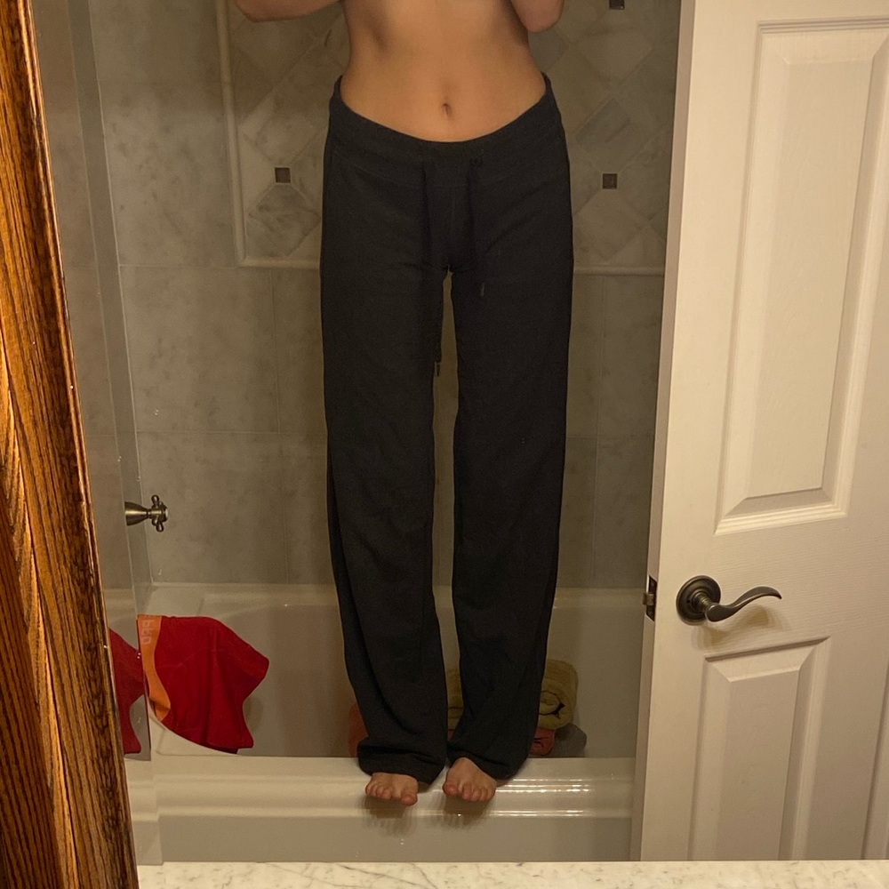 LULULEMON SWEATPANTS
